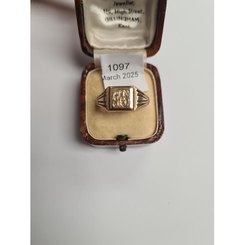 1097 - 9ct gold signet ring with square panel inscribed with initials, size V, marked 375, marked 375, make... 