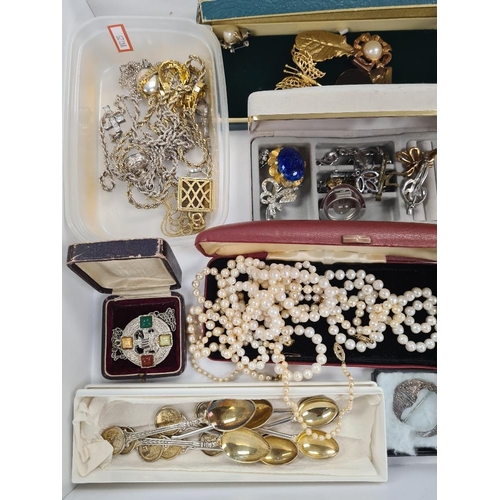 1202 - A large tray containing vintage and modern costume jewellery to include rolled gold watch chain, Ren... 