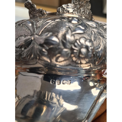 23 - A Georgian silver tea service items of attractive design, London 1823, maker HB possibly, teapot app... 