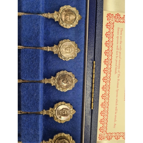 34 - John Pinches, The Roman Spoons. A set of twelve cased silver spoons, hallmarked London 1971. 8.82ozt... 