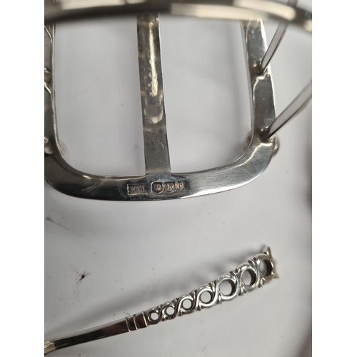 37 - A silver toast rack by Walker and Hall, Sheffield 1923. Also a pretty pair of Victorian small knife ... 