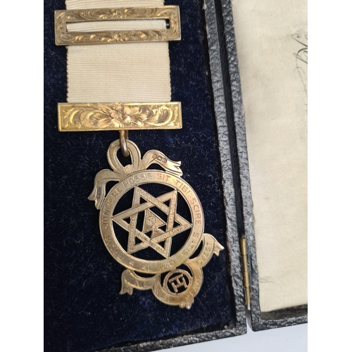 59 - A cased set of silver Industria Argentina teaspoons. And a cased medals, some silver, some Masonic r... 