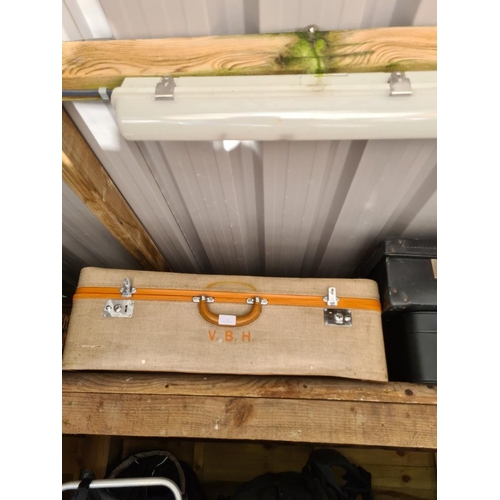 Lot 30        