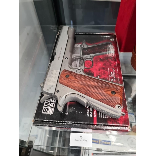 Lot 70        