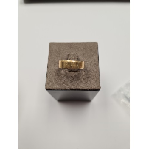 Lot 1124      