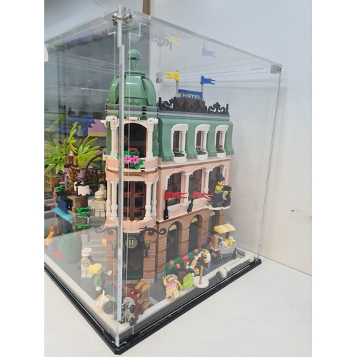 Lego Creator expert boutique, assembled with original box and manual ...