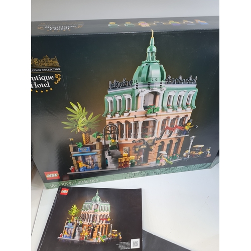 Lego Creator expert boutique, assembled with original box and manual ...