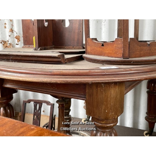 138 - OVAL EXTENDING DINING TABLE ON CASTORS, 56 X 45 X 29 INCHES / LOCATED AT VICTORIA ANTIQUES, WADEBRID... 