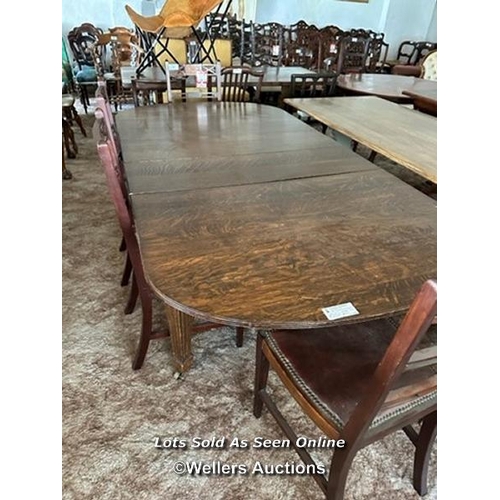 784 - *OAK EXTENDING DINING TABLE, 210 X 106 X 72CM / LOCATED AT VICTORIA ANTIQUES, WADEBRIDGE, PL27 7DD