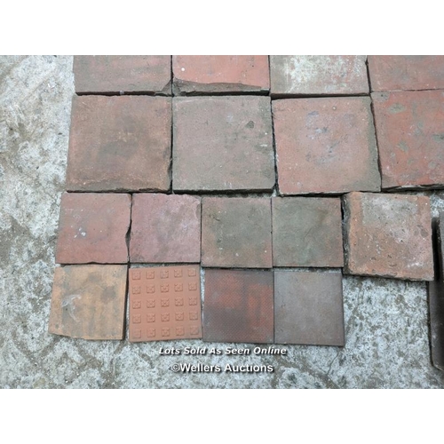 105 - Mixed batch of quarry tiles plus 5 curved ridge tiles