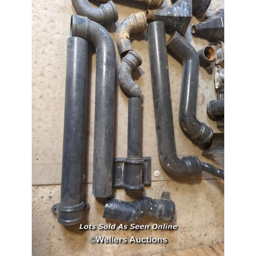 5 - Collection of 19 pieces of cast iron downpipes, guttering and hoppers. Please note single narrow pip... 