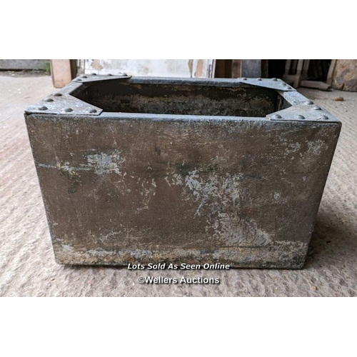 249 - Small galvanised water tank/planter. 58cm x 39cm x 39cm H