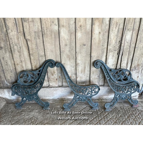 257 - Set of cast iron Coalbrookdale bench ends and central support. Original bench was purchased in 1984 ... 