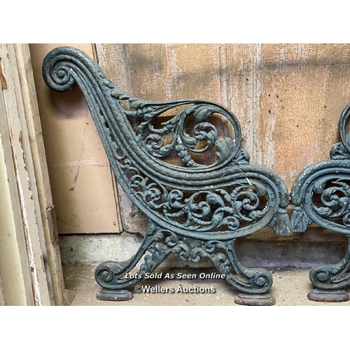 257 - Set of cast iron Coalbrookdale bench ends and central support. Original bench was purchased in 1984 ... 