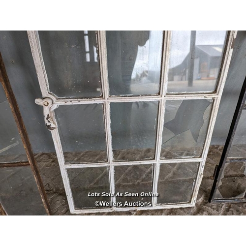 260 - 3 late Georgian/Early Victorian cast iron window with square glazing panels. For restoration. Sizes ... 