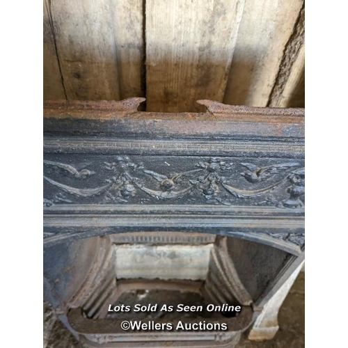 261 - 4 cast iron fireplaces for restoration inc small surround with 74cm wide mantel, insert for tiles 94... 