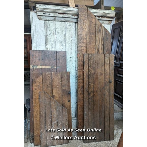 312 - Set of 4 oak plank doors from an Arts and Crafts house in Guildford. Sizes from 43cm by 80cm to 58cm... 