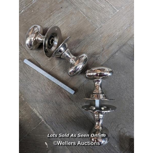 328 - 6 pairs of nickel door handles. 2 pairs of oval handles and 4 pairs of small circular knobs. Some ta... 