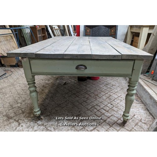 498 - Pine dining table. Compact 6 to 8 seats design. Painted base with green paint. Some paint failure. T... 