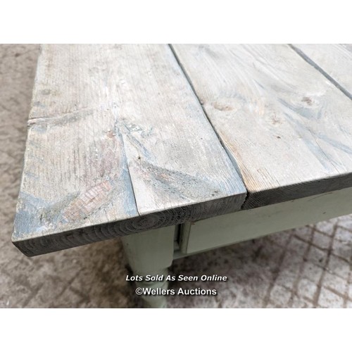 498 - Pine dining table. Compact 6 to 8 seats design. Painted base with green paint. Some paint failure. T... 