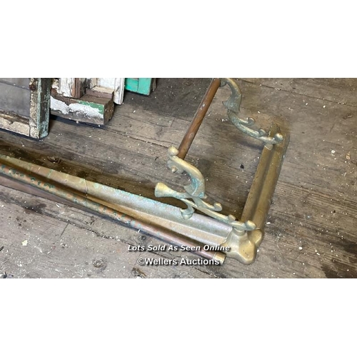 1016 - BRASS FENDER, 145CM (W) X 36CM (H) X 28CM (D), FOR RESTORATION