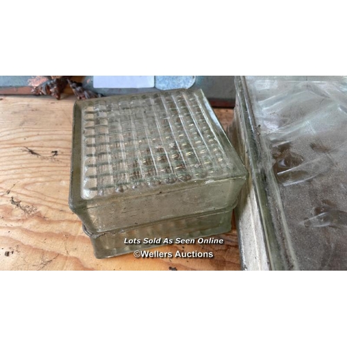 1029 - 2X GLASS BRICKS AND EMBOSSED GLASS TRAY