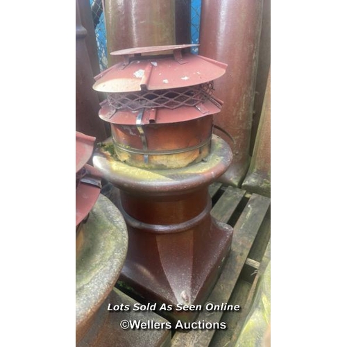 1038 - PAIR OF SALT GLAZED CHIMNEY POTS WITH BIRDGUARDS, 66CM (H) X 36CM X 36CM AT BASE