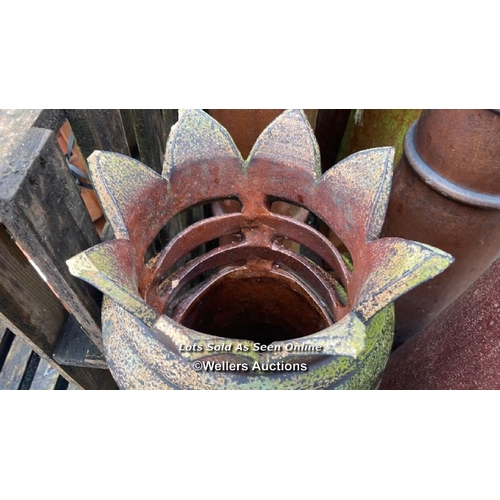 1045 - LOUVRE CROWN TOP CHIMNEY POT, 105CM (H) X 30CM (DIA)