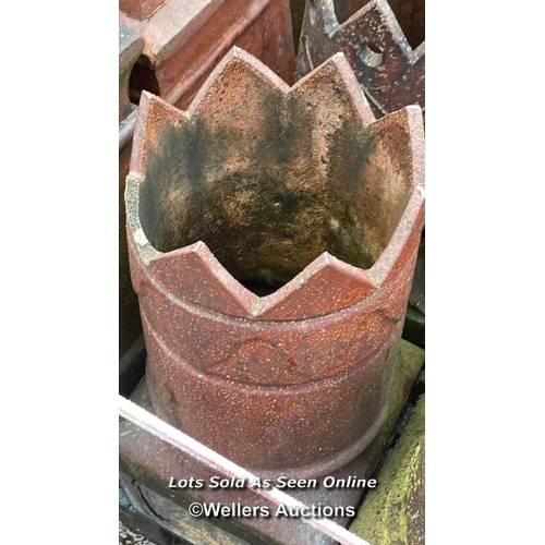 1066 - 7X ASSORTED CHIMNEY POTS, INCL. OCTAGANAL AND CROWN TOP, LARGEST 60CM (H) X 35CM (DIA)