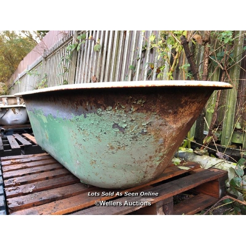 1279 - VINTAGE CAST IRON BATH TUB, WITHOUT FEET, 160CM (L) X 72CM (W) X 46CM (H)