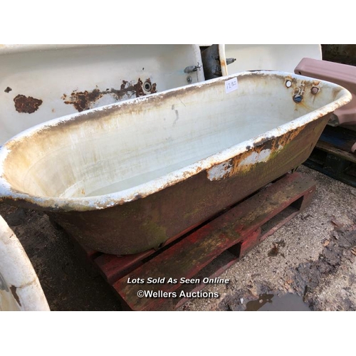 1280 - VINTAGE CAST IRON BATH TUB, WITHOUT FEET, 160CM (L) X 67CM (L) X 44CM (H)