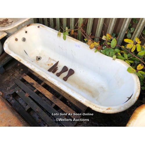 1282 - VINTAGE CAST IRON BATH TUB, WITH TWO FEET, 180CM (L) X 89CM (W) X 42CM (H)