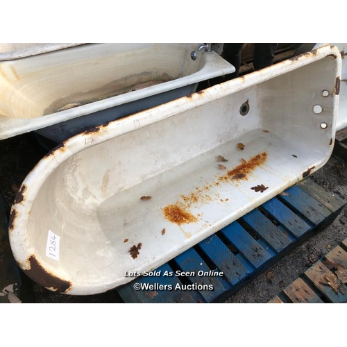 1284 - VINTAGE CAST IRON BATH TUB, WITHOUT FEET, 160CM (L) X 68CM (W) X 48CM (H)