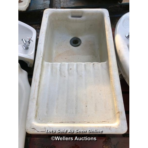 1290 - LARGE BELFAST SINK, 31CM (H) X 77CM (L) X 44CM (W)