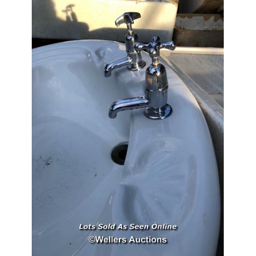 1291 - LARGE OVAL SINK WITH CLAM DETAIL AND TAPS, 83CM (L) X 89CM (W)