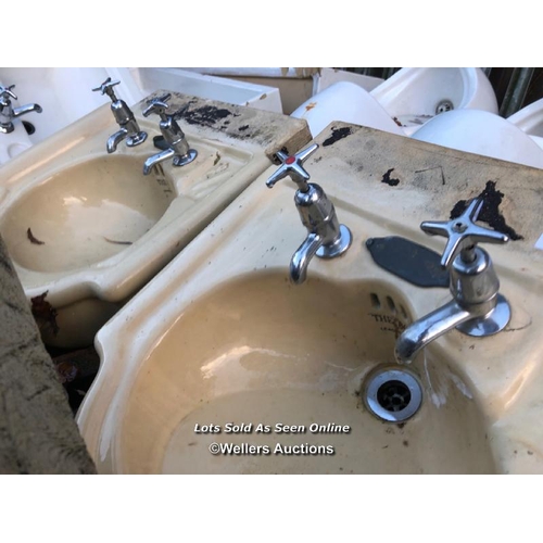 1298 - 3X AGATE SINKS AND ONE SMALL SING