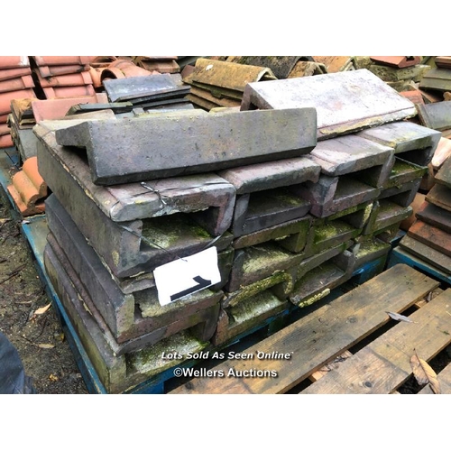 1336 - PALLET OF 26X 'L' SHAPED STONE