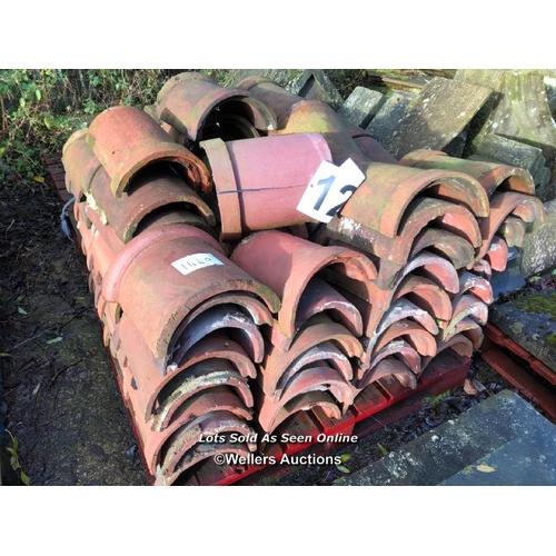 1440 - PALLET OF APPROX. 99X RED HALF ROUND RIDGE TILES