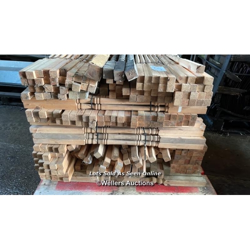 1476 - PALLET OF SPINDLES, ALL SIMILAR SIZES AND STYLES