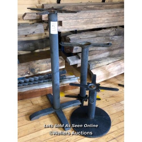 1499 - 3X METAL PUB TABLE SUPPORTS, VARIOUS SIZES, LARGEST 109CM (H)