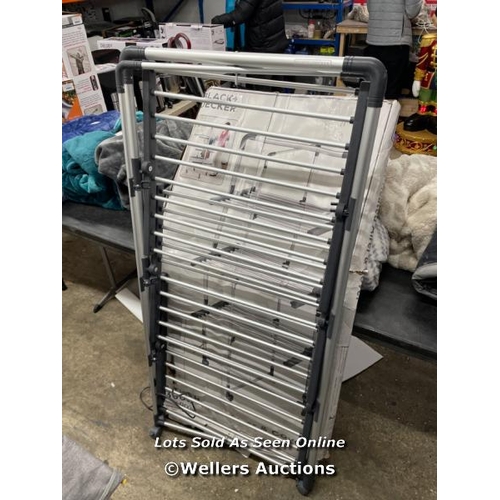 4105 - BLACK & DECKER HEATED TOWER AIRER / DAMAGED   / POWERS UP / SIGNS OF USE