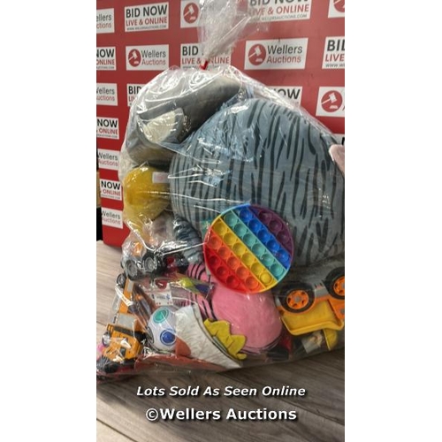 5103 - BAG OF TOYS