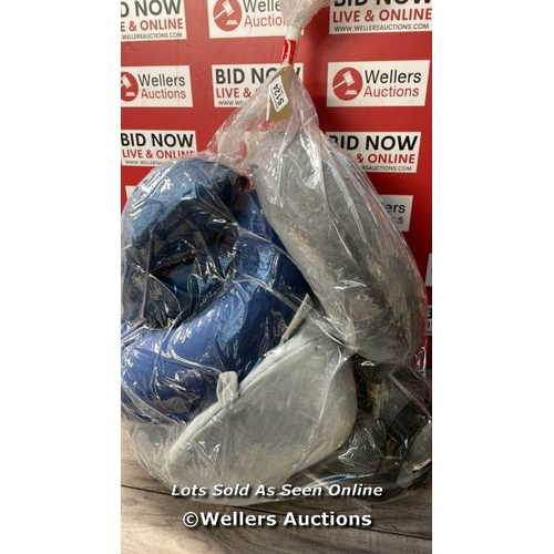 5124 - BAG OF TRAVEL PILLOWS