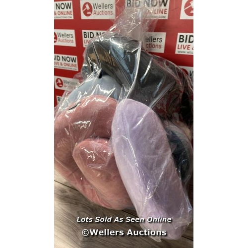 5127 - BAG OF TRAVEL PILLOWS