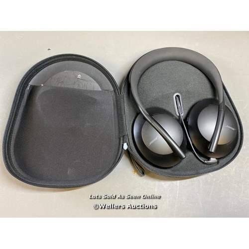 9620 - BOSE HEADPHONES MODEL 423352 INCL. CASE