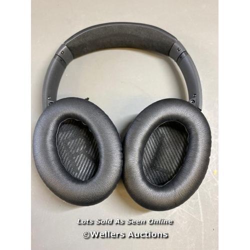 9622 - BOSE HEADPHONES MODEL 425948 INCL. CASE