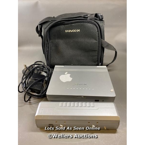 9655 - X1 DAEWOO DC PORTABLE DVD PLAYER INCL. BATTERY, CHARGER AND CASE