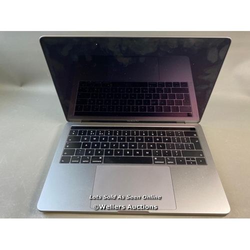 9712 - APPLE MACBOOK PRO 13