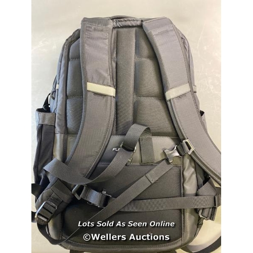 9691 - THE NORTH FACE BACKPACK