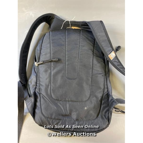 9700 - THE NORTH FACE BACKPACK